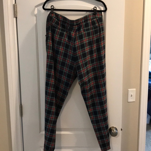 Vineyard Vines Holiday Plaid Pant - Picture 5 of 6